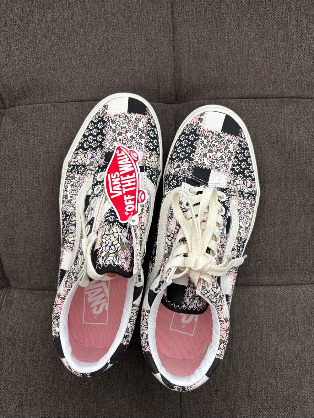 Vans Women's Floral Patchwork Old Skool Sneakers - Black/Pink/Cream